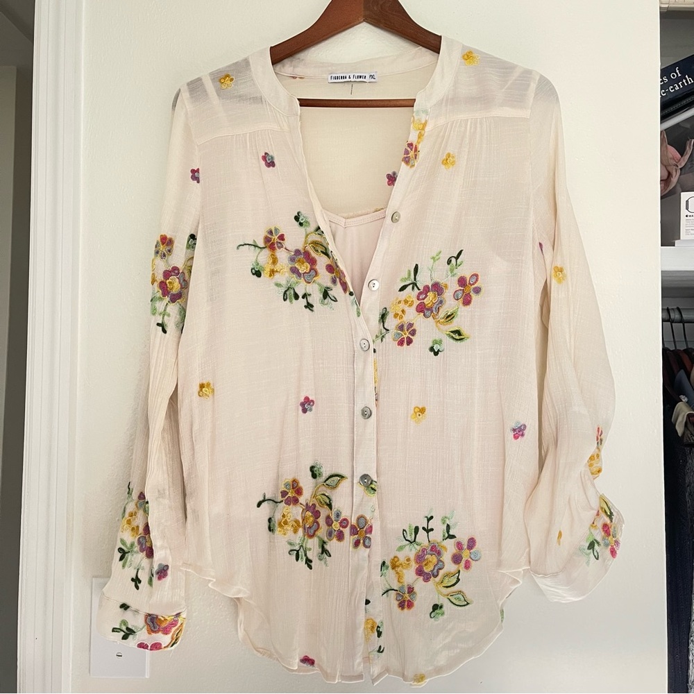 LIKE NEW! Figueroa & Flower PXL Floral Top & Camisole